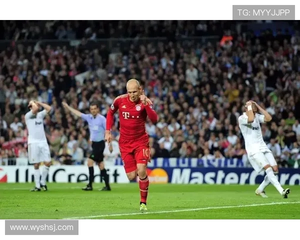 昔日铁卫重返故地 博阿滕现身安联球场见证拜仁主场对决不莱梅